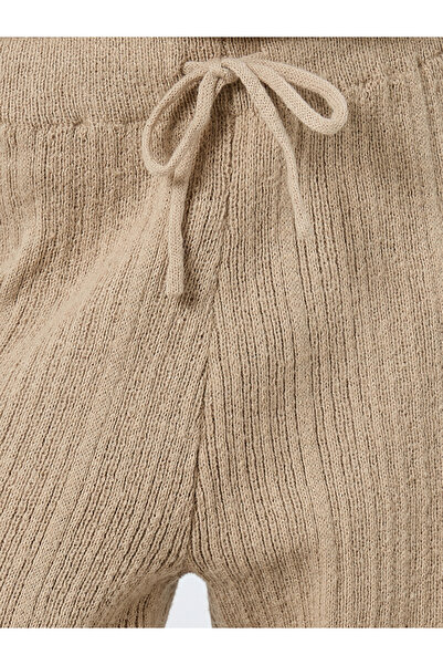 Styli Women Beige Textured Knit Wide Leg Pants with Contrast Trim