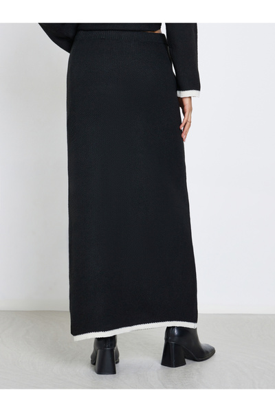 Styli Women Black Contrast Trim Flat Knit Column Skirt