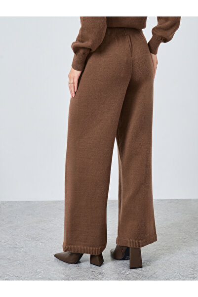 Styli Women Brown Plain Flat Knit Wide Leg Pants