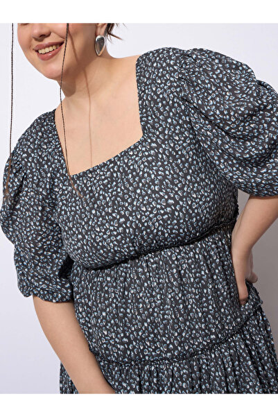 Sassafras By Styli Plus Size Printed Tired Knee-Length Dress