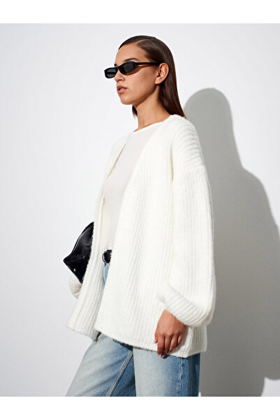 Dilvin 60991 Soft Textured Flowy Knit Cardigan-Ecru