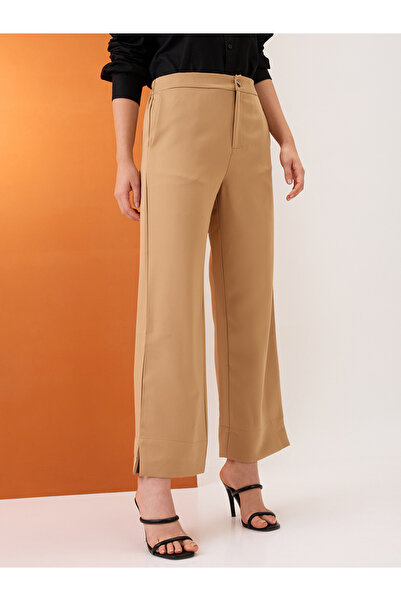 Globus By Styli Khaki Solid Mid-Rise Relaxed Fit Trousers