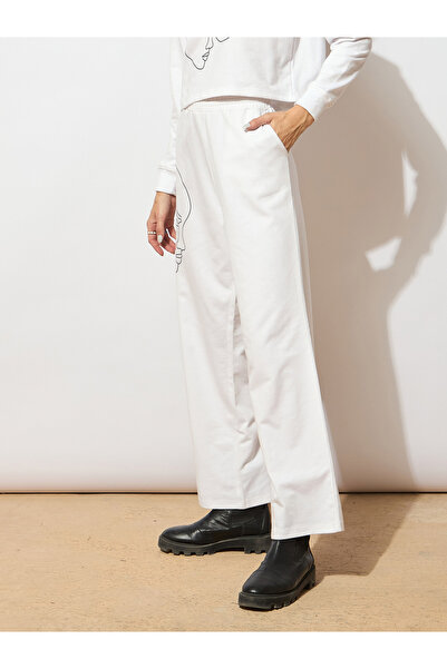 Sassafras By Styli Women White Line Art Print Terry Wide Leg Pants