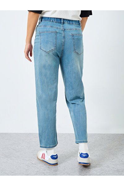 Styli Women Blue Mid Rise Solid Nine-Point Tapered Jeans