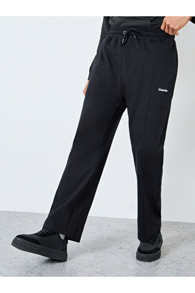 Styli Men Black Embroidered Oversized Joggers