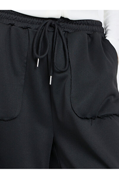 Styli Women Black Plain Wide Leg Joggers with Drawstring Waist