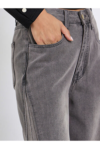 Styli High Rise Triangle Panelled Side Seam Wide Leg Jeans