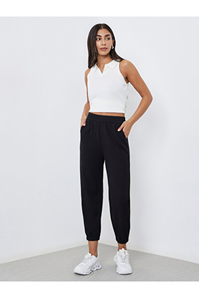 Styli Solid Elastic Waist Cuffed Cropped Joggers