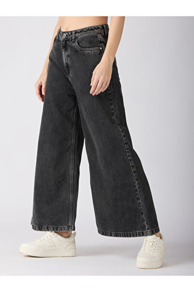 Globus By Styli Charcoal Cotton Mid-Rise Flared Jeans