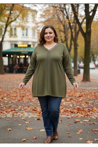 Aylin Güncüoğlu Battal Size Length 70 cm Long Sleeves Front Patterned V-Neck Clover Knitwear