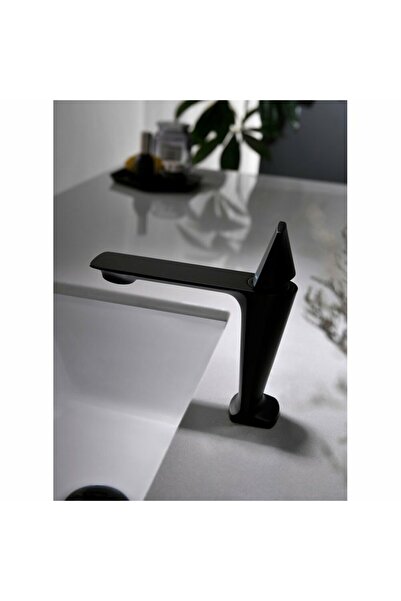 Smack Medium Washbasin Faucet, Black, Smack, ESN 006