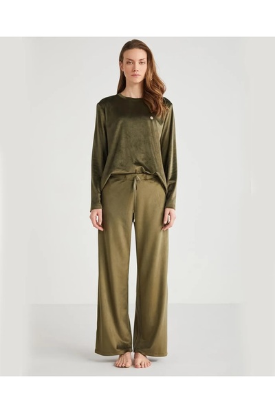 Penyemood Long Sleeve Soft Textured Fabric Women's Velvet Pajama Set