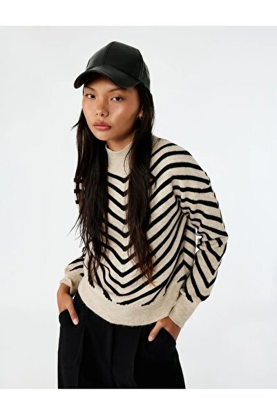 Koton Langärmliger Strickpullover mit Stehkragen