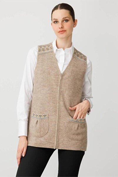 Desen 25017 Tricot Front with Flower Pattern Afrodite with Waving Bands and Snap Buttons S-Necklace Long Vest