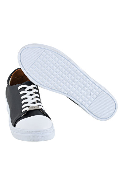 NOOSY Black women's sneaker