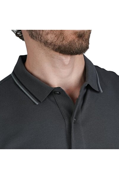 Giordano Men's Slim Fit Pique Polo: Elevated Comfort, Modern Style