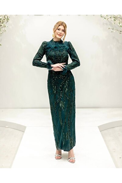 MERVE TESETTÜR فستان سهرة مزين بالدانتيل والأحجار