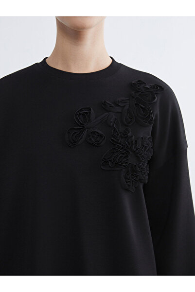 LC Waikiki Γυναικείο φούτερ με λουλουδάτο λαιμόκοψη Peak New Season