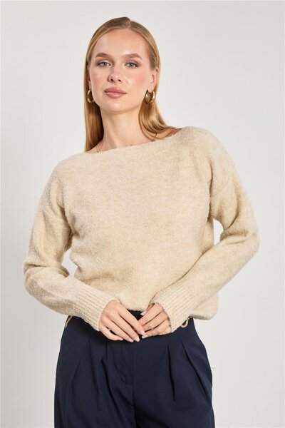 BARRELS AND OIL Women's boat neck bouclé sweater - stone color