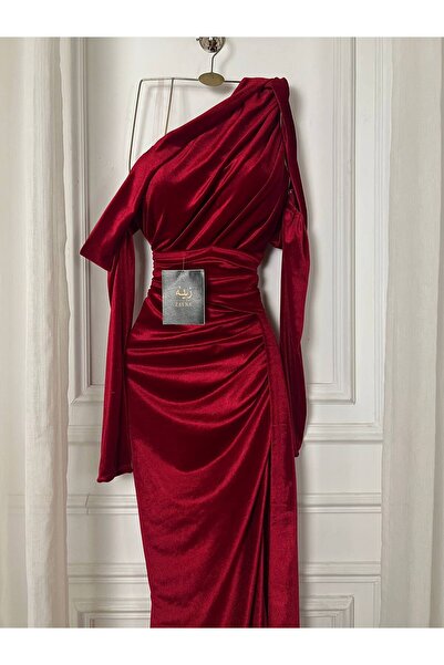 ZAYNAFashion Burgundy velvet dress