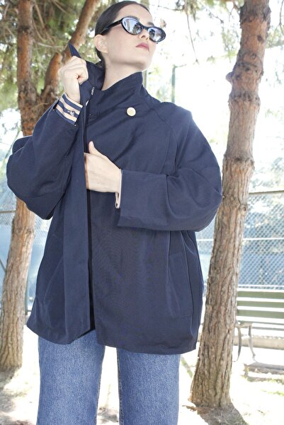 inmuse Lacivert Gold Düğme Detaylı Trençkot