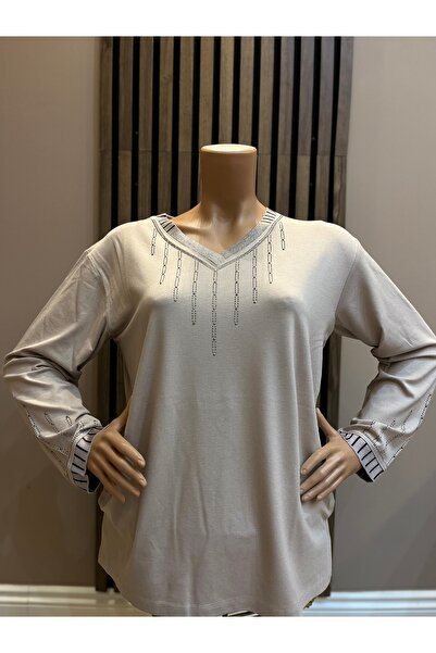 AKMAVİ Kadın Orta Yaş Ve Üzeri Triko V Yaka Taşlı Bej Anne Penye Bluz