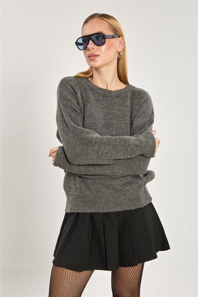 BARRELS AND OIL Women's crew neck Oversized sweater - anthracite