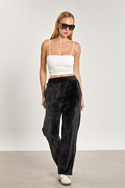 BARRELS AND OIL Women's Velvet Loose Trousers - Black