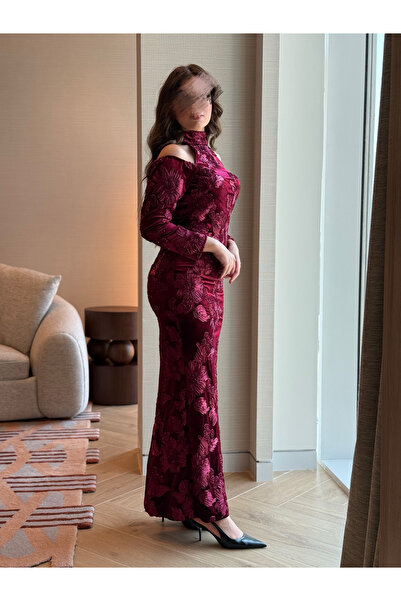 Generic velvet evening dress