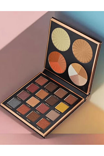 ROSE BERRYY Eyeshadow, highlighter, and multi-colored blush