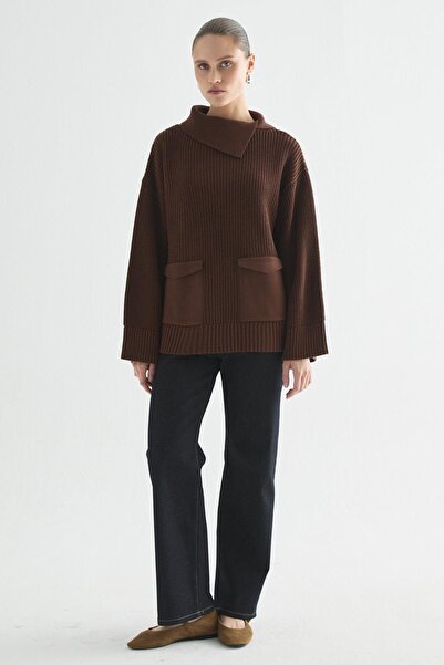 Zeyyen ŞAL YAKA DETAYLI SELANİK ÖRGÜ KAZAK KAHVERENGİ