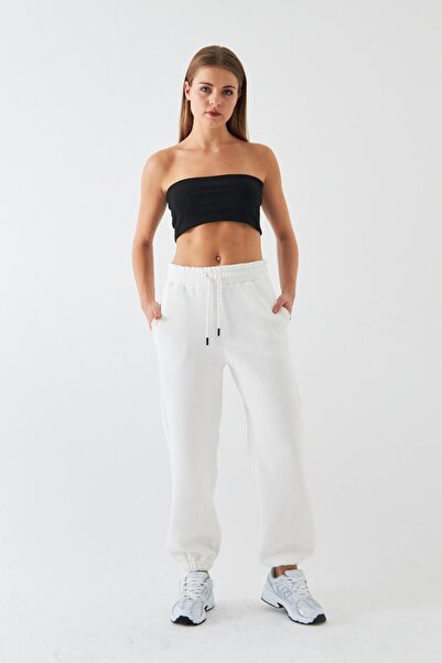 GIA - ART Oversize Unisex Sweatpants White – 3-Thread Ribbed, Elasticated Waistband, Pockets, Modern Relaxed Fit