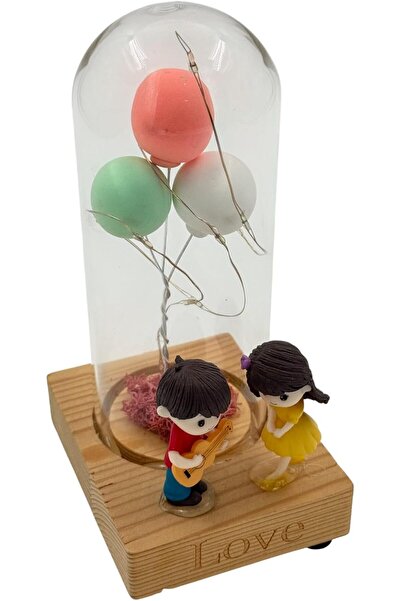 B&D DÉCOR Romantic Couple Figurine Glass Dome Display, Wooden Base with 'LOVE' Inscription