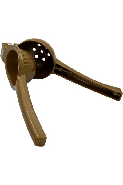 B&D Hand Citrus Juicer by banddtools — Plastic Manual Lemon Juicer with Strainer