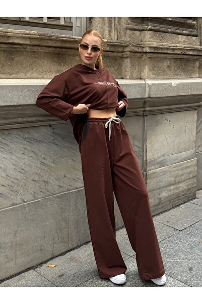 Tubik Women's Embroidery Detailed Pocketed Top and Bottom Set