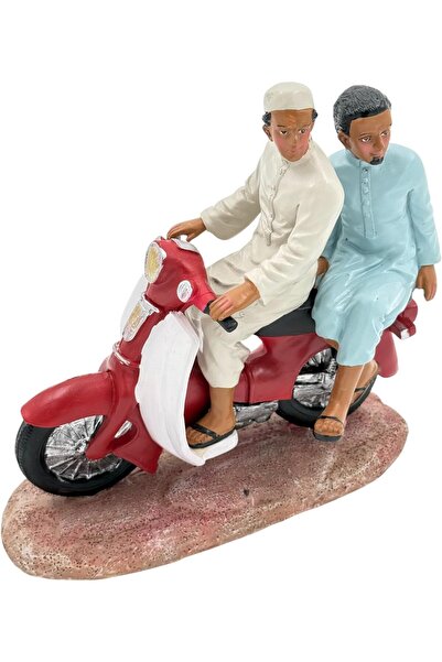 B&D Traditional Middle Eastern Polyresin Figurine – Red Scooter with Two Riders