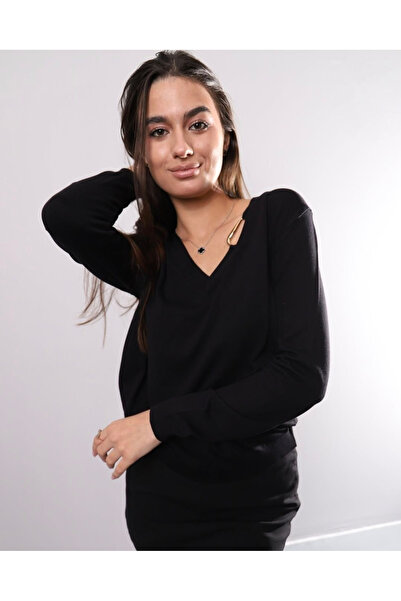 JM Knitwear Sweater with Metal Buckle Accessories on the Collar