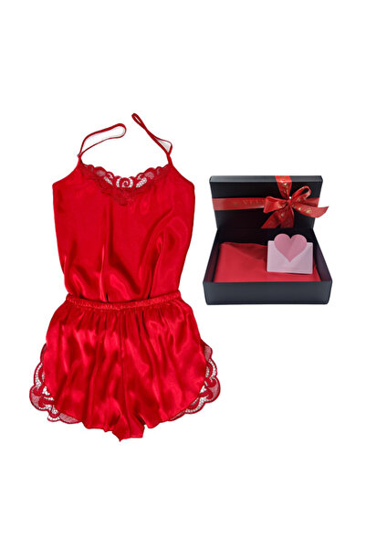 velve Pijama cu pantalon scurt Alisia, dantela inserata si insotita de cutie ...