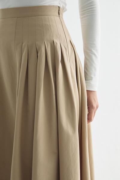 Zeyyen YANLARI SIK PİLELİ KANVAS ETEK BEJ