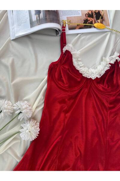Sohadid New Year's Gift Midnight Elegance – Red Thin Strap Nightgown