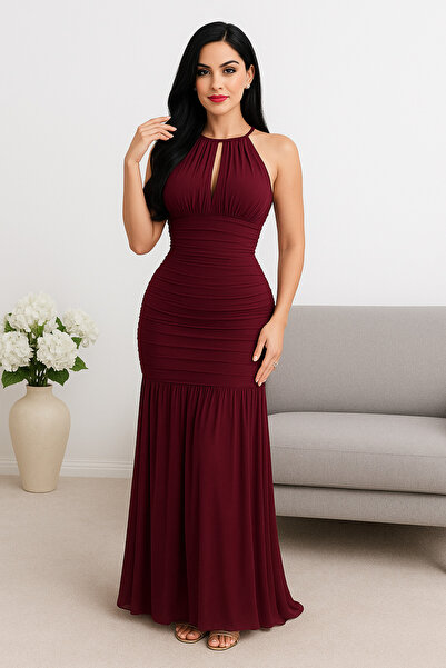Liva A burgundy dress with elegant, soft pleats