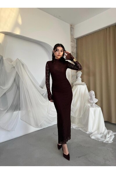 Julidress Καφέ βάτα τεμάχια ψηλός λαιμός Φόρεμα με δαντέλα με μακρύ μήκος Premium