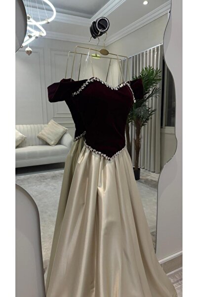 qmhafst 👑 The "Elegance of the Ages" Velvet Dress 👑