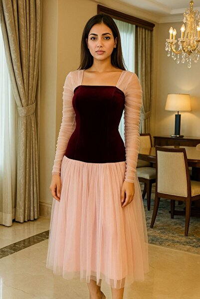 1186359 Wool dress with tulle