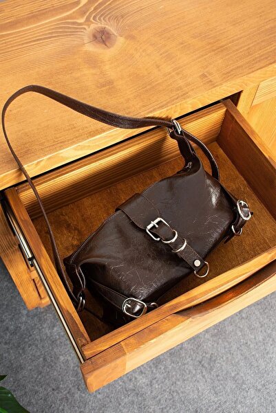 Beshora حقيبة كتف وحقيبة يد نسائية من كارتر أكي براون مات