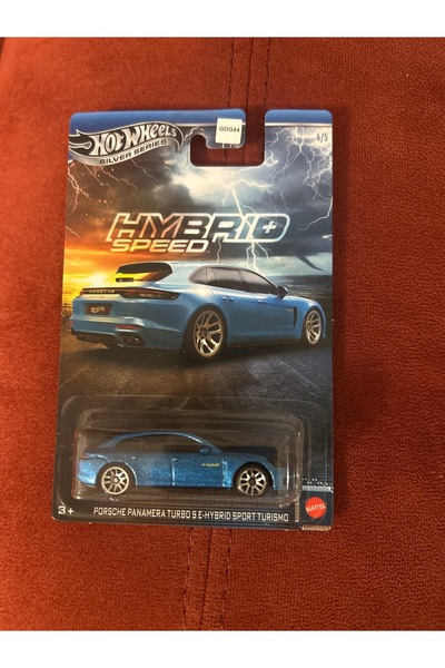 HOT WHEELS PORSCHE PANAMERA TURBO S E-HYBRİD SPORT TURISMO