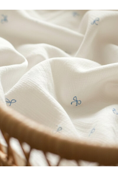 Zezig Blue Bows Muslin Blanket
