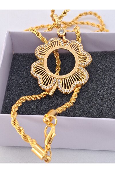 NETİCE ÖYLEK Yonca Figürlü Çeyreklik Kolye