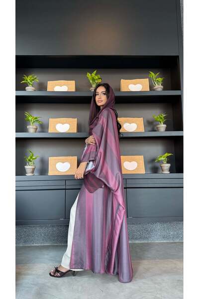 AYA عباية مخططة باللون العنابي