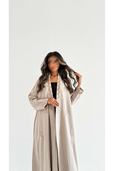 AYA عباية بنية مطرزة